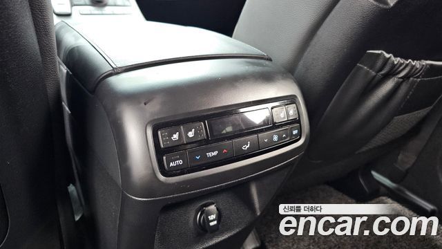 Hyundai Palisade Diesel 2.2 2WD Prestige 2022 — фото 19