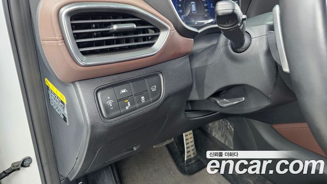 Hyundai Santa Fe (TM) Diesel 2.2 2WD Inspiraition 2019 — фото 20