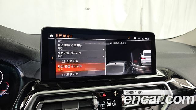 BMW X4 (G02) xDrive20i xLine 2022 — фото 16