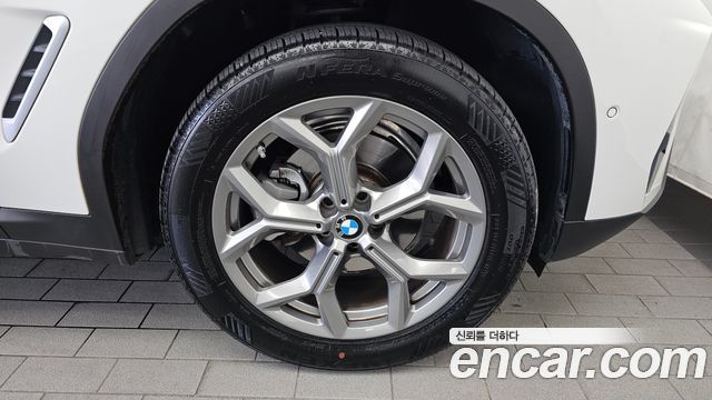 BMW X4 (G02) xDrive20i xLine 2022 — фото 21