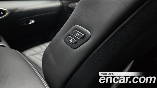 Genesis GV70 2.5T Gasoline AWD 2021 — фото 32