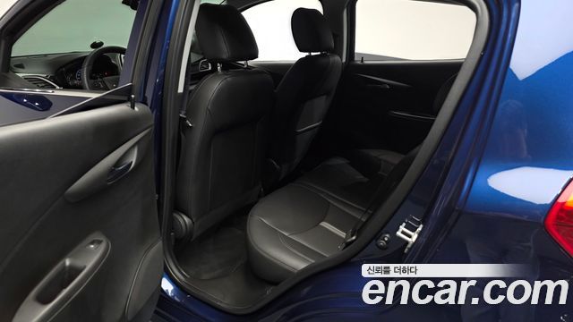 Chevrolet Spark Premier 2022 — фото 26