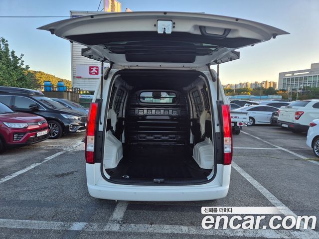 Hyundai Staria HEV 1.6 Cargo 3-Seater Modern 2025 — фото 7