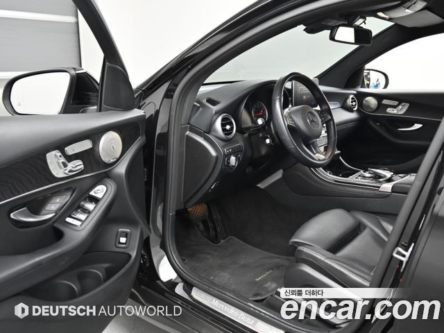 Mercedes-Benz GLC-Class (X253) GCL300 4MATIC Coupe 2019 — фото 10