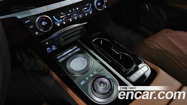 Genesis G80 (RG3) Gasoline 2.5 Turbo AWD 2022 — фото 9
