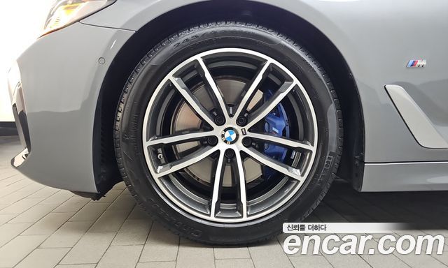 BMW 5 Series (G30) 520i M Sport 2023 — фото 5