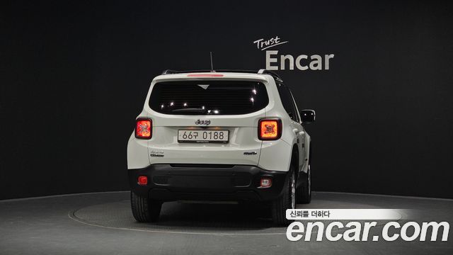 Jeep Renegade 2.0 Diesel Longitude AWD 2016 — фото 4