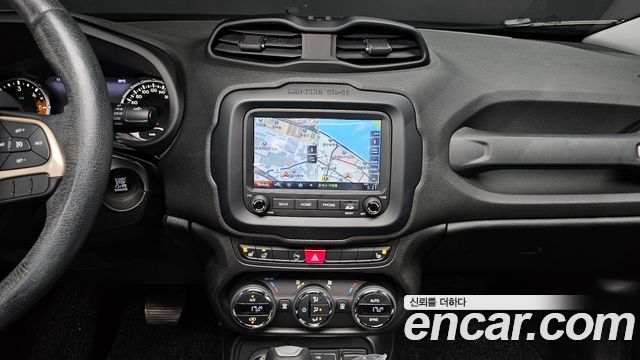 Jeep Renegade 2.0 Diesel Longitude AWD 2016 — фото 14