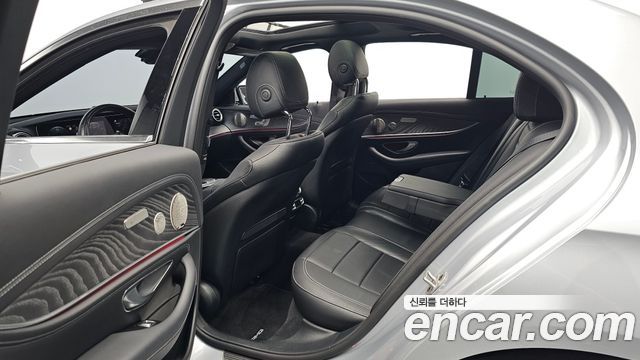 Mercedes-Benz E-Class (W213) E350 4MATIC AMG Line 2022 — фото 11