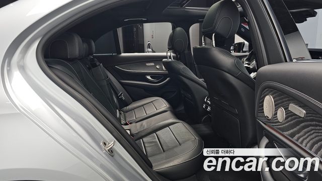 Mercedes-Benz E-Class (W213) E350 4MATIC AMG Line 2022 — фото 12
