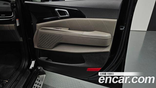 Kia Carnival (IV) HEV 9seater Gravity 2025 — фото 24