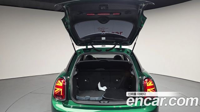 MINI Cooper 5Door Standard 3rd 2021 — фото 20