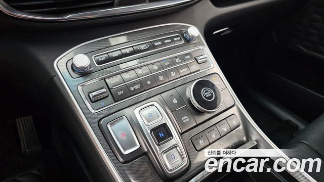Hyundai Santa Fe HEV 1.6 2WD Prestige Choice 2023 — фото 9