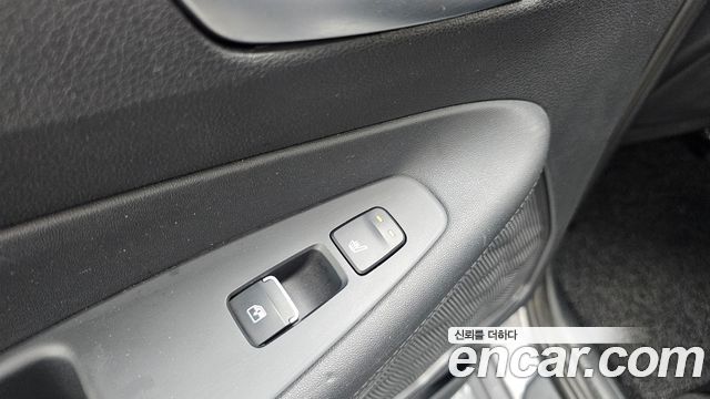 Hyundai Santa Fe HEV 1.6 2WD Prestige Choice 2023 — фото 18