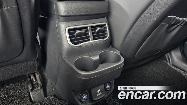 Hyundai Santa Fe HEV 1.6 2WD Prestige Choice 2023 — фото 34
