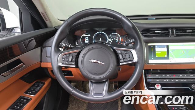 Jaguar XF (X260) 20d Portfolio 2020 — фото 13