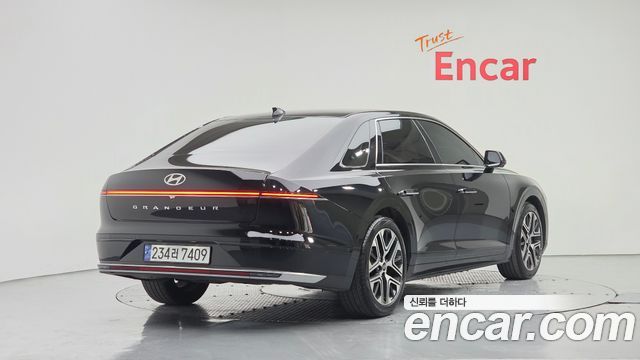 Hyundai Grandeur (GN7) 2,5 Gasoline 2WD Exclusive 2023 — фото 2