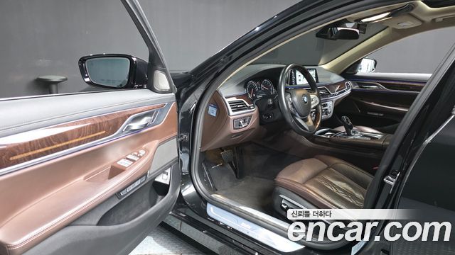 BMW 7 Series (G11) 740Li xDrive 2016 — фото 10