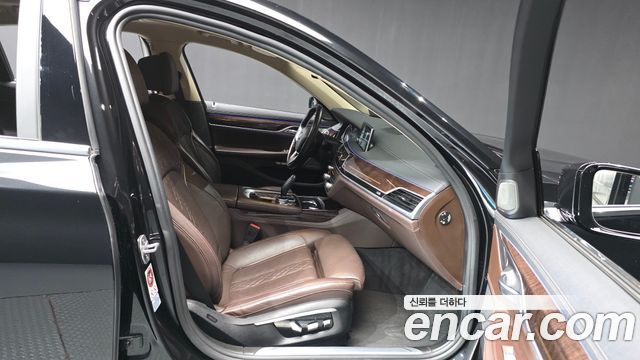 BMW 7 Series (G11) 740Li xDrive 2016 — фото 11