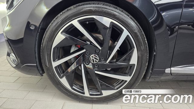 Volkswagen Arteon 2.0 TDI R-LIINE 4Motion 2023 — фото 5