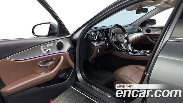 Mercedes-Benz E-Class (W213) E200 Avantgarde 2017 — фото 10