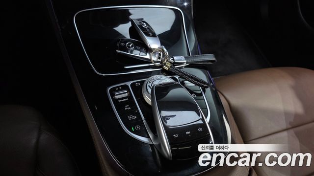Mercedes-Benz E-Class (W213) E200 Avantgarde 2017 — фото 16