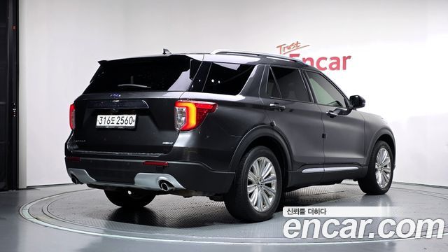 Ford Explorer (VI) 2.3 LimIted 4WD 2020 — фото 2