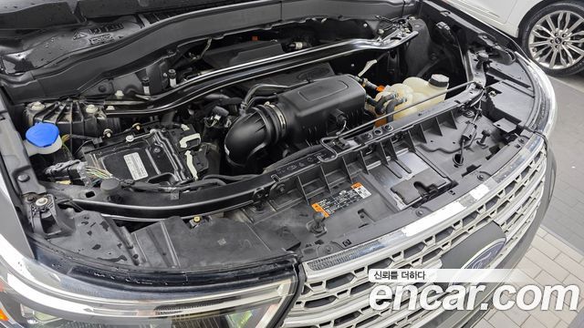 Ford Explorer (VI) 2.3 LimIted 4WD 2020 — фото 6