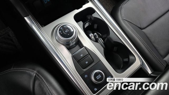Ford Explorer (VI) 2.3 LimIted 4WD 2020 — фото 9