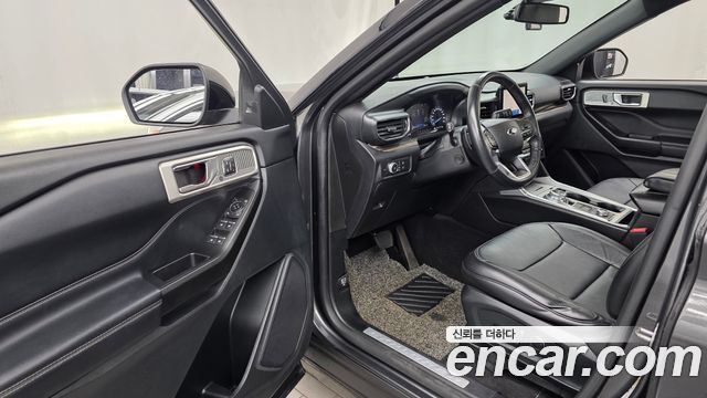 Ford Explorer (VI) 2.3 LimIted 4WD 2020 — фото 10