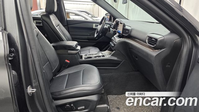 Ford Explorer (VI) 2.3 LimIted 4WD 2020 — фото 11