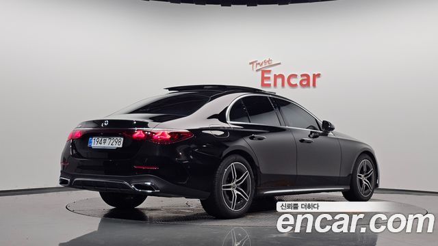 Mercedes-Benz E-Class (W214) E200 AMG Line 2026 — фото 2