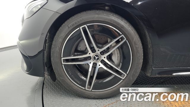 Mercedes-Benz E-Class (W214) E200 AMG Line 2026 — фото 5