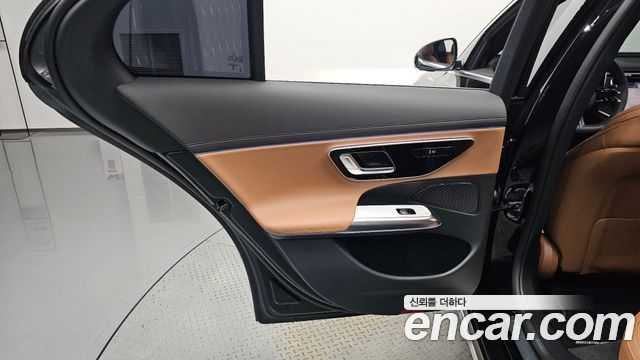 Mercedes-Benz E-Class (W214) E200 AMG Line 2026 — фото 25