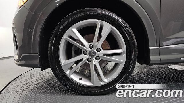 Audi Q3 (F3) 35 TDI Premium Sportback 2020 — фото 5