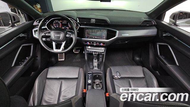 Audi Q3 (F3) 35 TDI Premium Sportback 2020 — фото 7