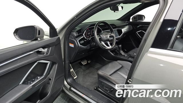 Audi Q3 (F3) 35 TDI Premium Sportback 2020 — фото 10