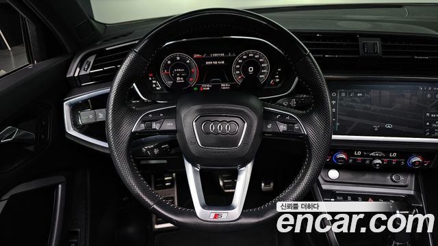 Audi Q3 (F3) 35 TDI Premium Sportback 2020 — фото 12
