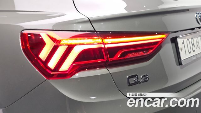 Audi Q3 (F3) 35 TDI Premium Sportback 2020 — фото 23
