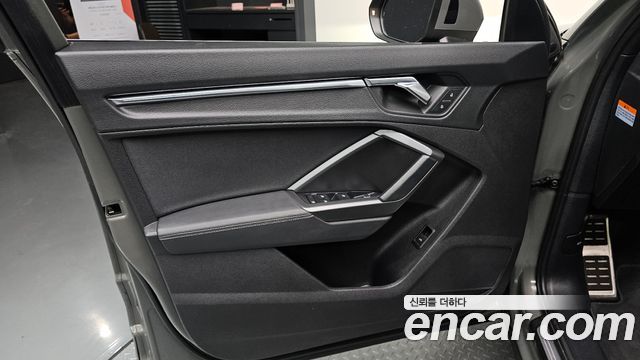 Audi Q3 (F3) 35 TDI Premium Sportback 2020 — фото 24
