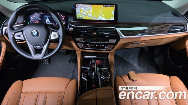 BMW 5 Series (G30) 520i Luxury 2023 — фото 7