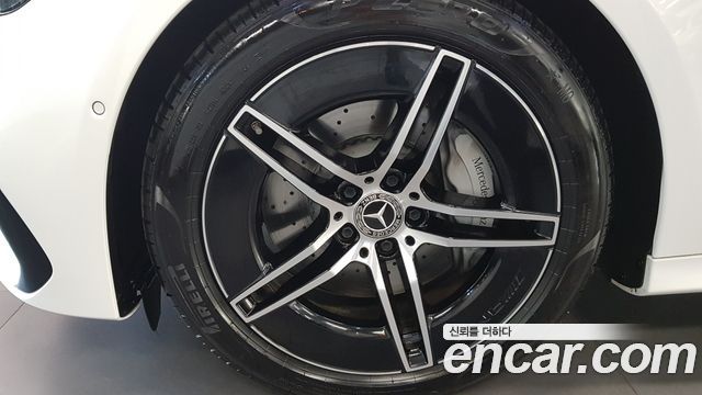 Mercedes-Benz E-Class (W214) E200 AMG Line 2026 — фото 5