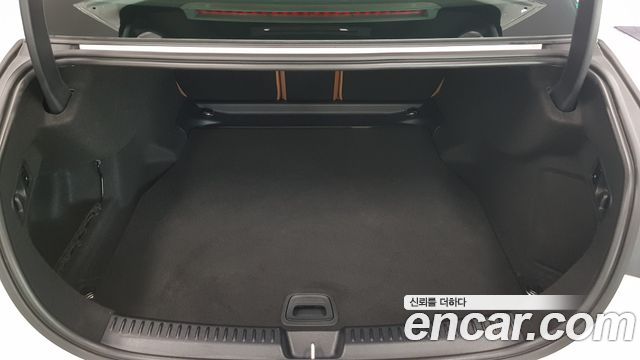 Mercedes-Benz E-Class (W214) E200 AMG Line 2026 — фото 15