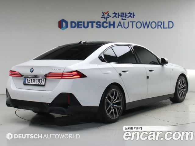 BMW 5 Series (G60) 523d M Sport 2024 — фото 2