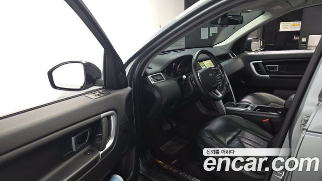 Land Rover Discovery Sport 2.0 TD4 SE (150PS) 2017 — фото 10