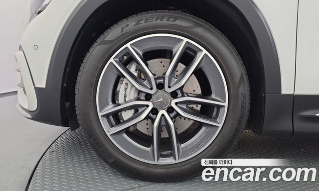 Mercedes-Benz GLB-Class (X247) AMG GLB35 4MATIC 2025 — фото 5