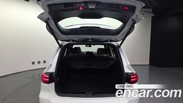 Mercedes-Benz GLB-Class (X247) AMG GLB35 4MATIC 2025 — фото 20