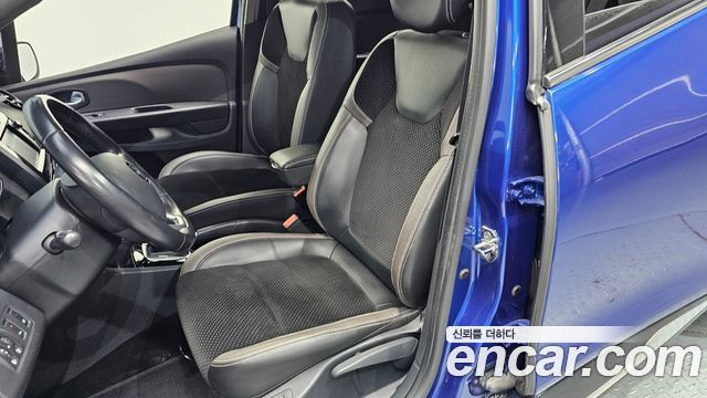 Renault Korea Clio Intens 2018 — фото 30