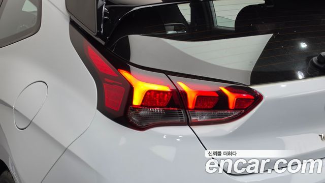 Hyundai Veloster (JS) 2.0 N 2021 — фото 23