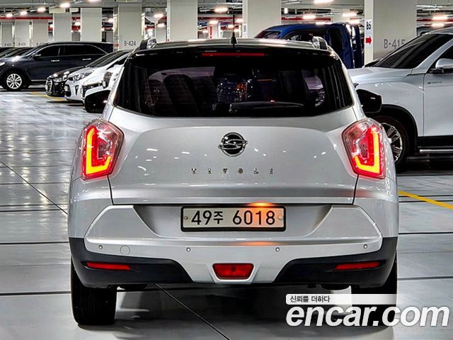 KG Mobility (SsangYong) Tivoli LX 2WD DLX 2015 — фото 10